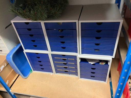 Kunstoffschubladen